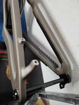 Bici da MTB Santa Cruz Megatower C Carbon