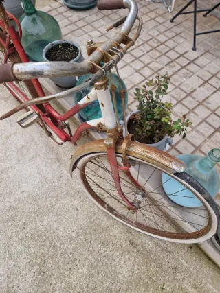 Bicicleta Antigua BH Roja