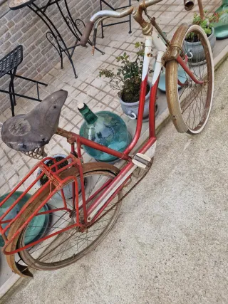 Bicicleta Antigua BH Roja