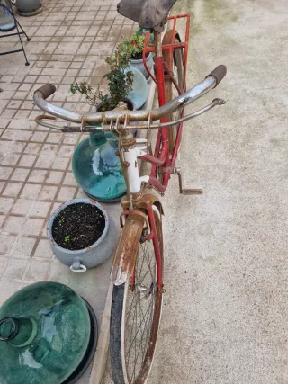 Bicicleta Antigua BH Roja