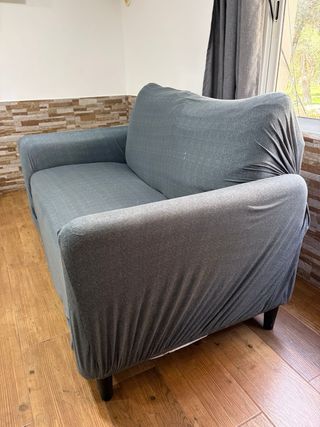 Sofá 2 plazas gris tela