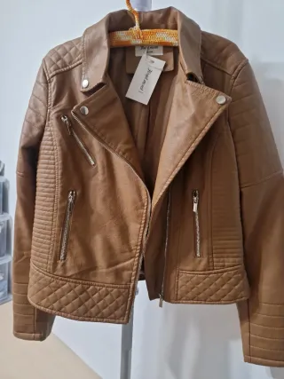 Chaqueta efecto piel Camel T.L