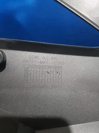 Cubierta Honda CBR 650 R (L) 2025 64221MKYE000
