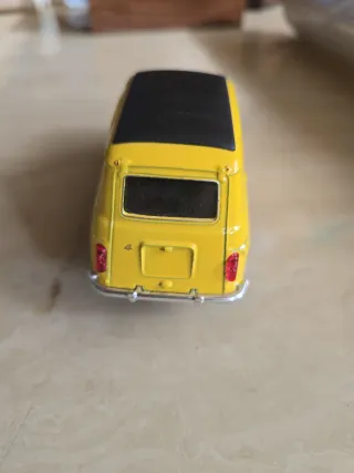 Renault 4 Escala 1:60
