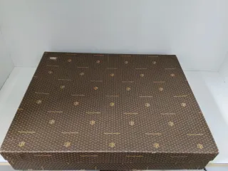 Valigetta 24 ore marrone e oro