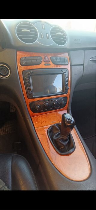 Mercedes-Benz  CLK 240