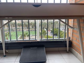 Escritorio moderno madera y blanco