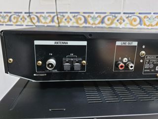 Amplificatore e Radio Sony Nero