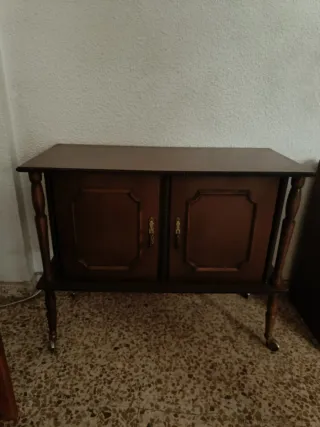 Mesa auxiliar madera 2 puertas