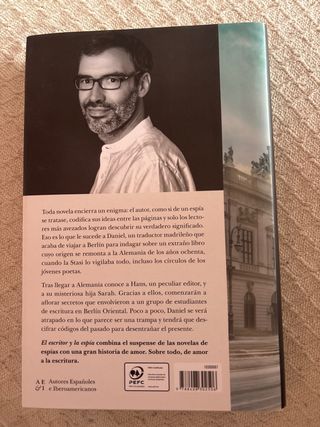 El escritor y la espía