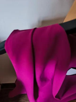 Top asimétrico Crep Zara Morado