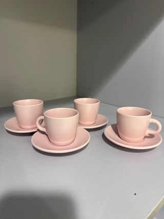 Juego 4 Tazas de Porcelana Rosa Ikea