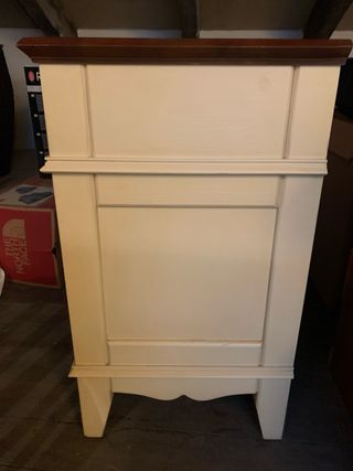 Cabecero cama 90cm con mesita noche a juego.