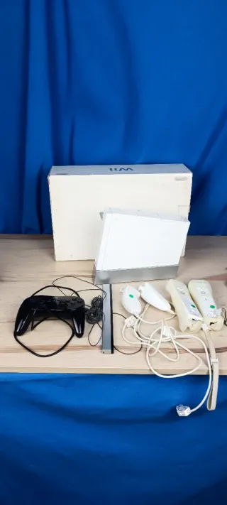 Consola Nintendo Wii + Juegos y Accesorios