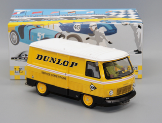 Furgoneta Peugeot J7 Dunlop (Le Mans Miniatures)