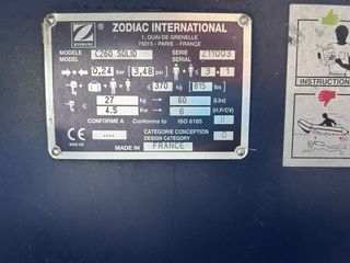 Lancha Zodiac con motor 4hp