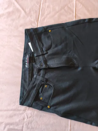 Pantalón pitillo H&U jeans azul oscuro T.M