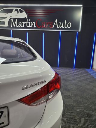 HYUNDAI Elantra 1.6 MPI GLS 132CV Tecno