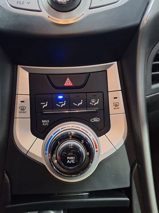 HYUNDAI Elantra 1.6 MPI GLS 132CV Tecno