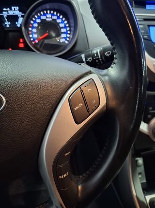 HYUNDAI Elantra 1.6 MPI GLS 132CV Tecno