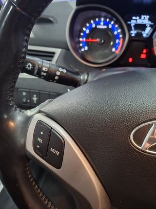 HYUNDAI Elantra 1.6 MPI GLS 132CV Tecno