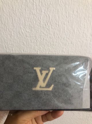 Cartera Larga Damero Negra y Dorada