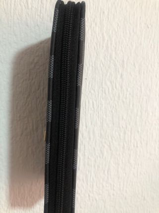 Cartera Larga Damero Negra y Dorada