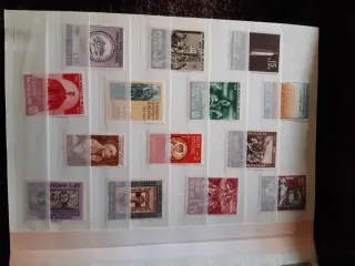 Collezione francobolli Papa Giovanni