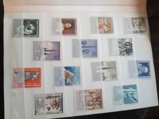 Collezione francobolli Papa Giovanni