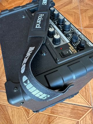 Roland Micro Cube Bass RX Amplificatore