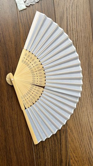 Lote de 4 abanicos - todos 5€