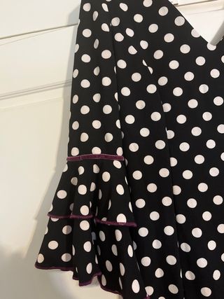 Traje de Flamenco Negro con Lunares Blancos