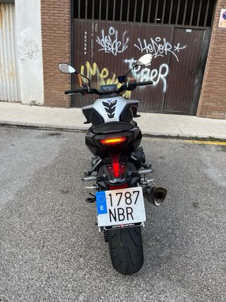 YAMAHA MT09SP 2025 Deslimitada