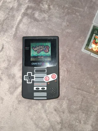 Game Boy Color + Lente d'ingrandimento + Giochi