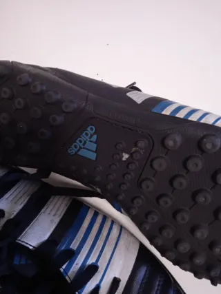 Zapatillas Adidas multitacos Talla 43-44