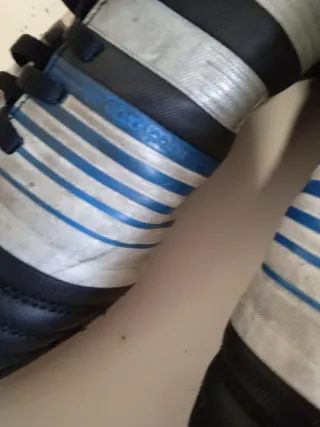 Zapatillas Adidas multitacos Talla 43-44