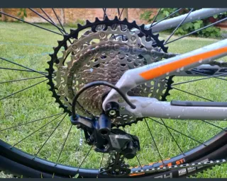 Bicicleta MTB Kross Earth 2.0