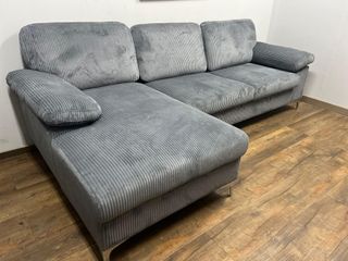 Sofá Esquinero Ciryl -- Suavidad y Estilo de Lujo