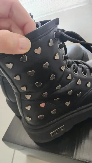 Stivaletti Cult Young neri con cuori