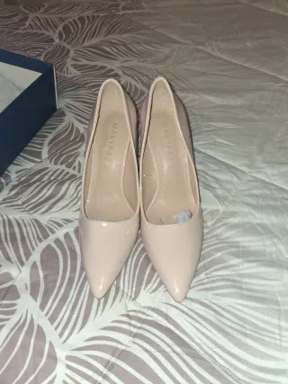 Zapatos de tacón rosa