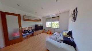Piso en venta en La Trinitat Nova en Barcelona