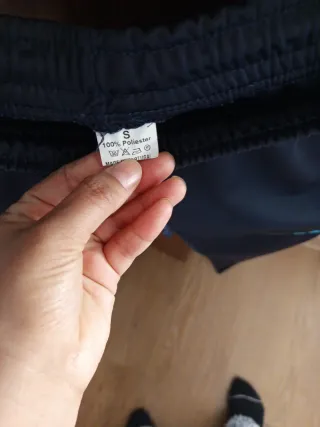 Pantalones Adidas negros y azules