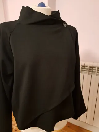 Chaqueta asimétrica