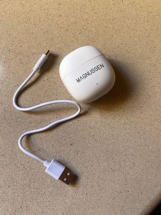 Auriculares Bluetooth Magnussen Blancos