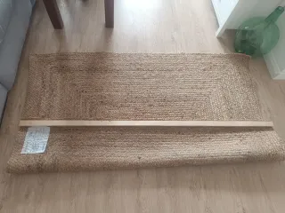 Alfombra de yute tejida