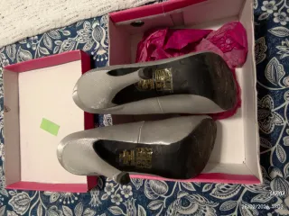 Zapatos de fiesta plateados Maria Mare talla 40