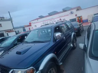 Mitsubishi Montero 2004