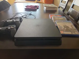 PS4 (PlayStation 4) Negra + 2 Mandos y Juegos