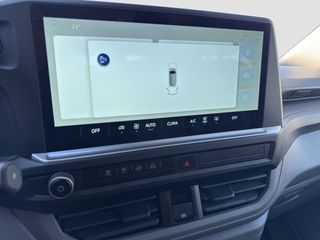 Volkswagen Caravelle T7 2025