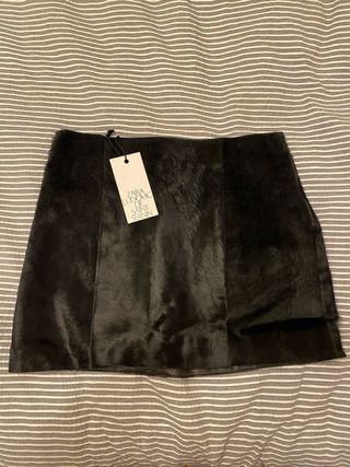 Falda Pelo Ludovic x Zara Negra